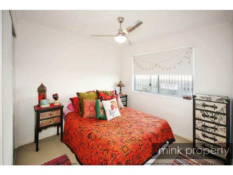 9 RIVERSTONE Crescent, Little Mountain QLD 4551