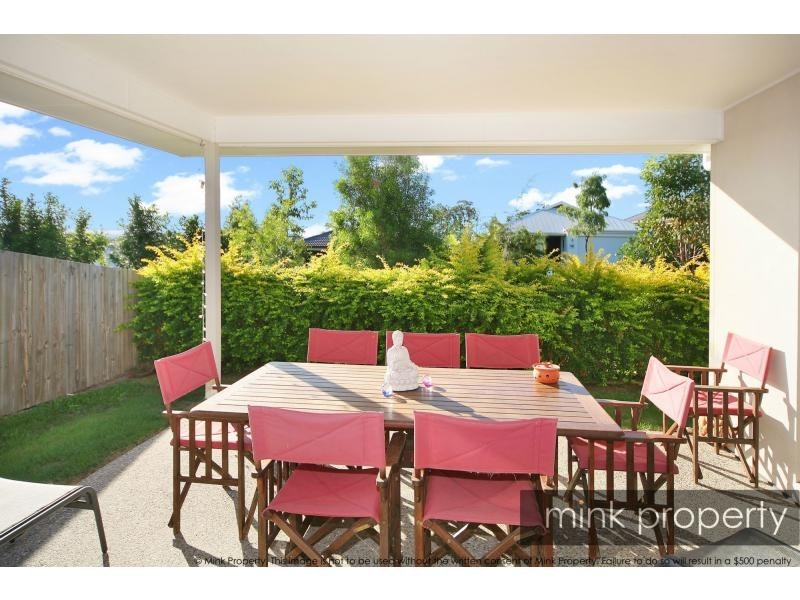 9 RIVERSTONE Crescent, Little Mountain QLD 4551