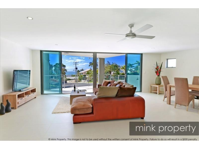 Unit 2/81 BUDERIM Avenue, Mooloolaba QLD 4557