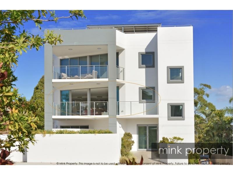 Unit 2/81 BUDERIM Avenue, Mooloolaba QLD 4557