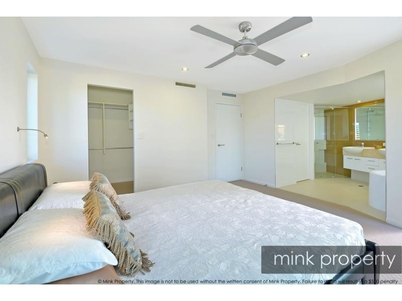 Unit 2/81 BUDERIM Avenue, Mooloolaba QLD 4557