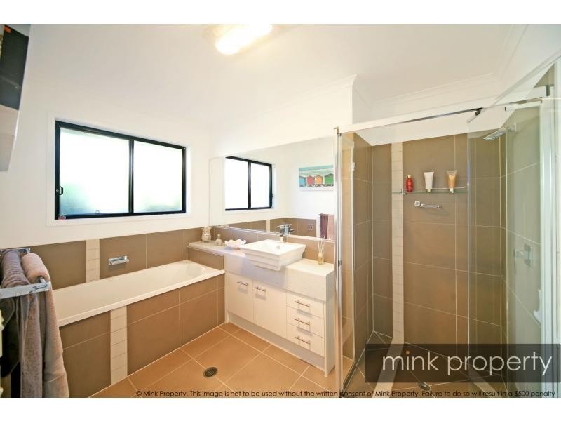 19 RIVEROAK WAY, Sippy Downs QLD 4556