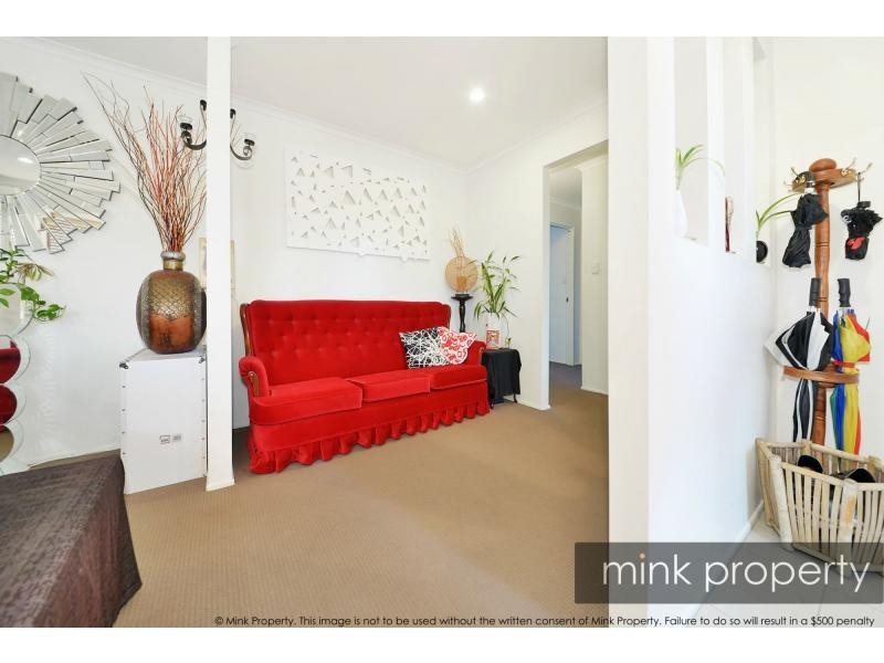 11 DOTTEREL Street, Parrearra QLD 4575