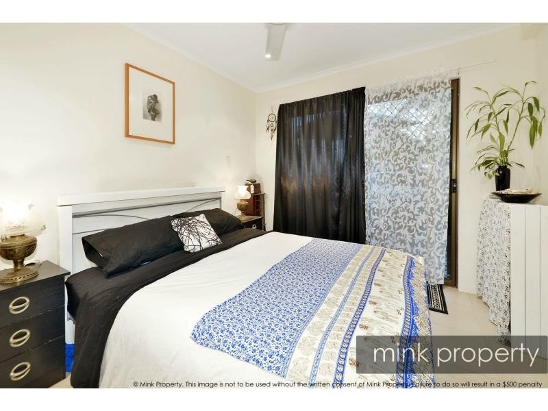 11 DOTTEREL Street, Parrearra QLD 4575