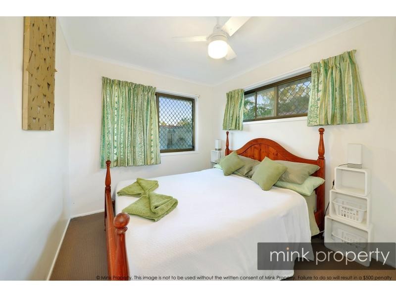 11 DOTTEREL Street, Parrearra QLD 4575