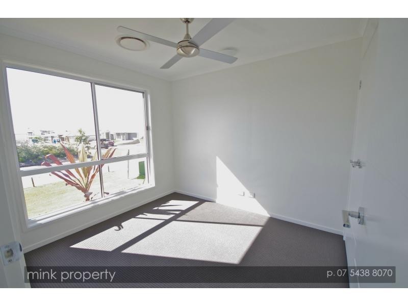 26 Tarwhine Place, BRIGHTWATER, Mountain Creek QLD 4557