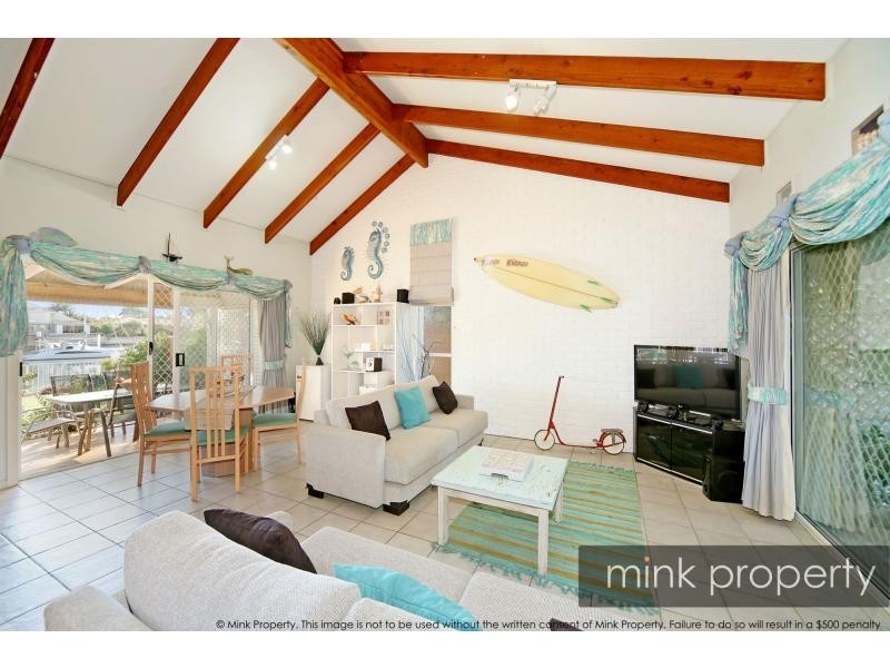 7 CYPRESS Court, Minyama QLD 4575