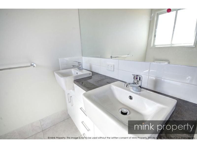 25 Tarwhine Place, Mountain Creek QLD 4557