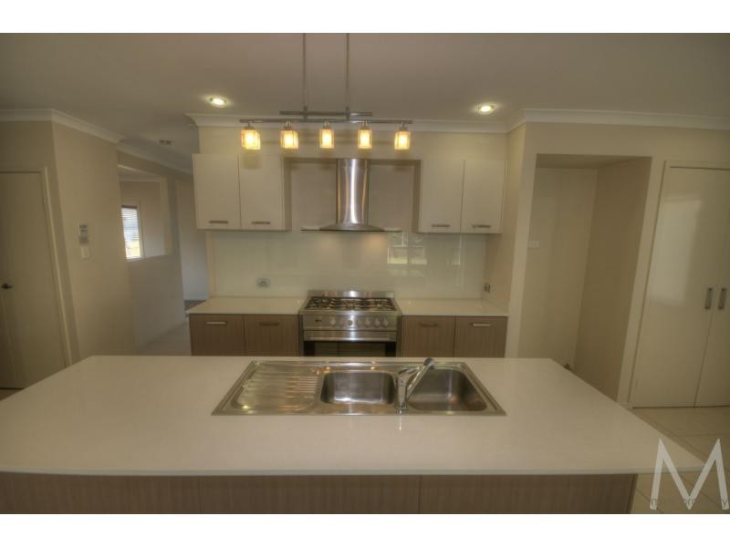 29 MYRTLE Place, BRIGHTWATER, Mountain Creek QLD 4557