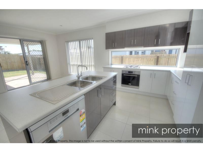 11 Bribie Place, BRIGHTWATER, Mountain Creek QLD 4557