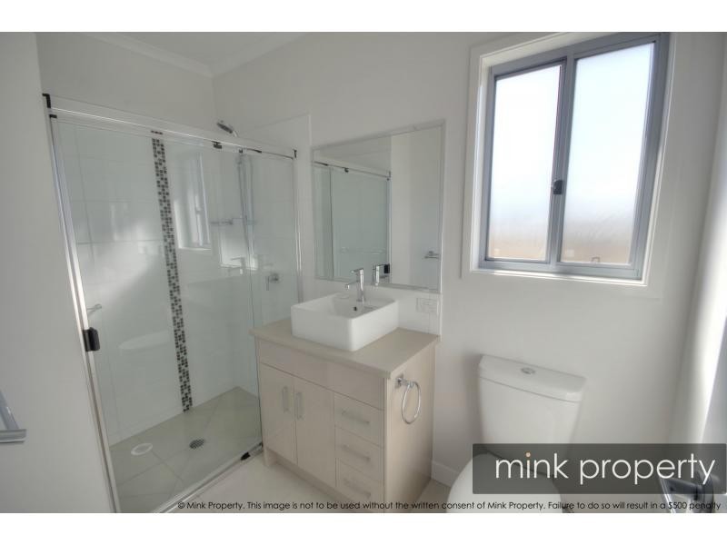 11 Bribie Place, BRIGHTWATER, Mountain Creek QLD 4557