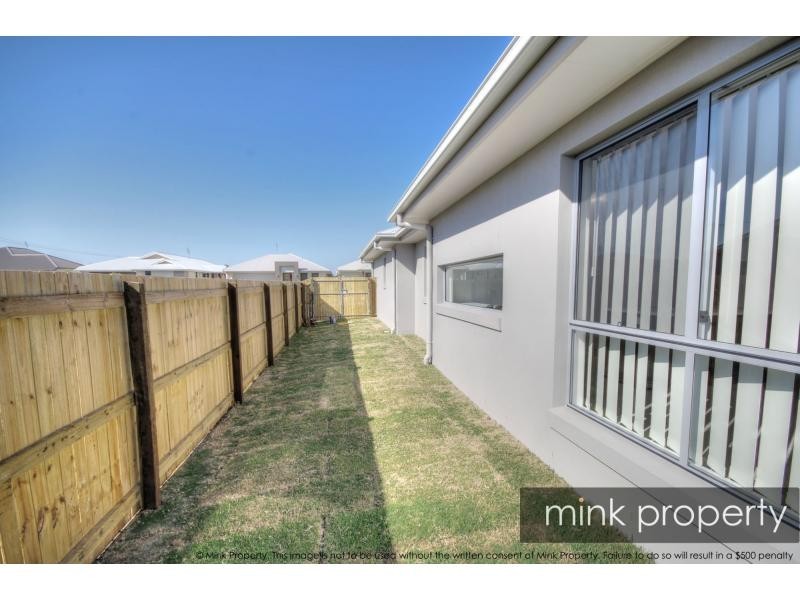 11 Bribie Place, BRIGHTWATER, Mountain Creek QLD 4557