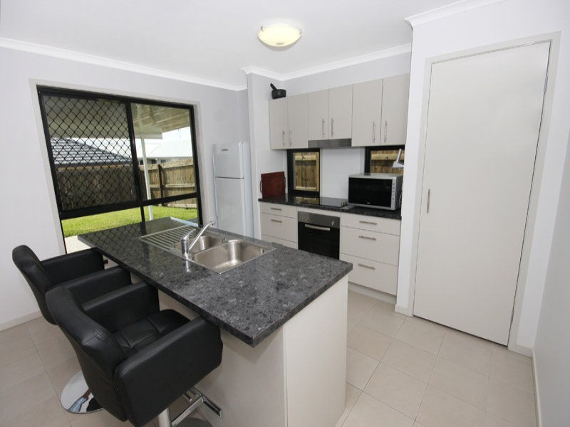 67 Frogmouth Circuit, BRIGHTWATER, Mountain Creek QLD 4557