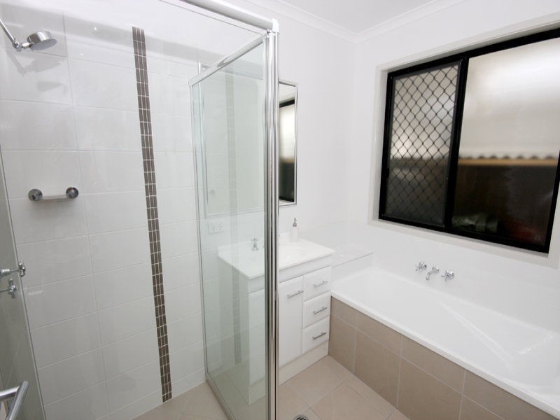 67 Frogmouth Circuit, BRIGHTWATER, Mountain Creek QLD 4557