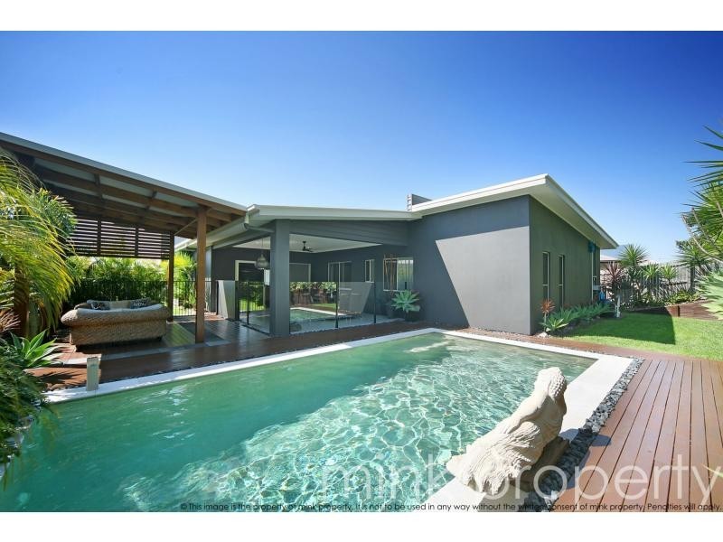 27 MYRTLE Place, BRIGHTWATER, Mountain Creek QLD 4557