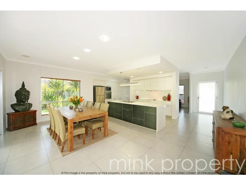 27 MYRTLE Place, BRIGHTWATER, Mountain Creek QLD 4557