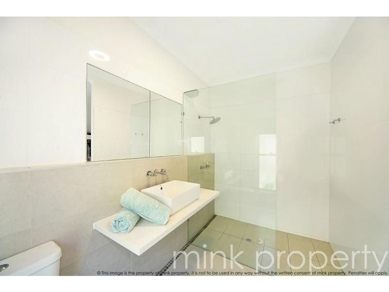 27 MYRTLE Place, BRIGHTWATER, Mountain Creek QLD 4557