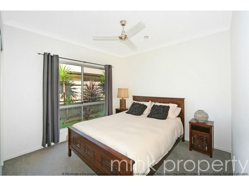 27 MYRTLE Place, BRIGHTWATER, Mountain Creek QLD 4557