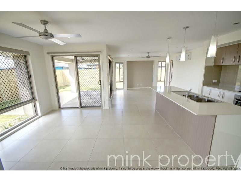 13 Caspian Circuit, BRIGHTWATER, Mountain Creek QLD 4557