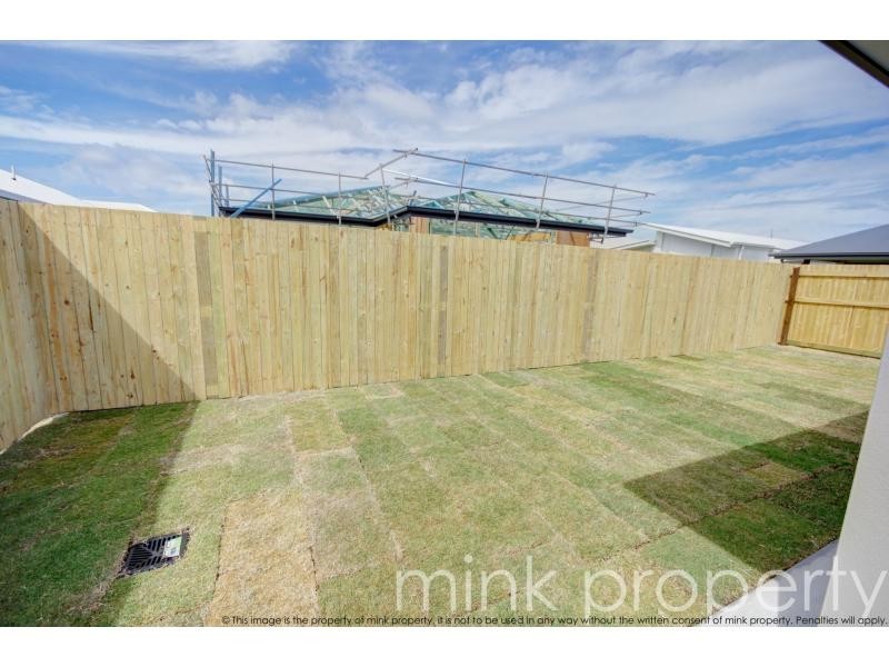13 Caspian Circuit, BRIGHTWATER, Mountain Creek QLD 4557