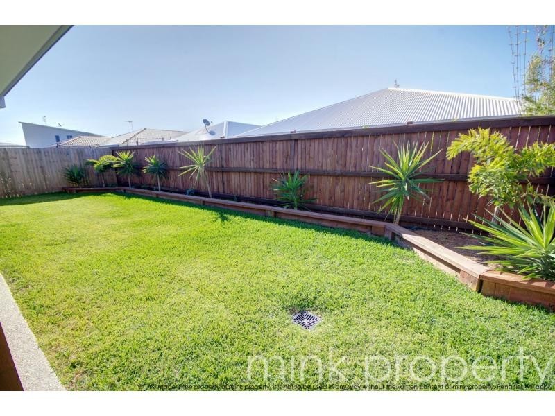 33 Foxtail Circuit, Brightwater, Mountain Creek QLD 4557