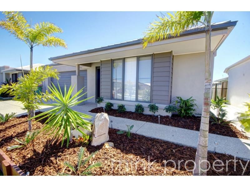 33 Foxtail Circuit, Brightwater, Mountain Creek QLD 4557