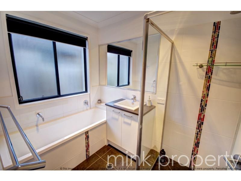 32 Forest Grove Crescent, Sippy Downs QLD 4556