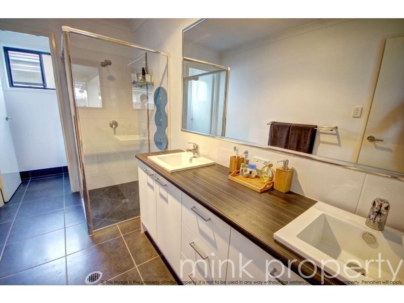32 Forest Grove Crescent, Sippy Downs QLD 4556