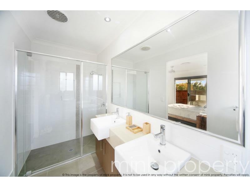 25 SWEETLIP Circuit, BRIGHTWATER, Mountain Creek QLD 4557