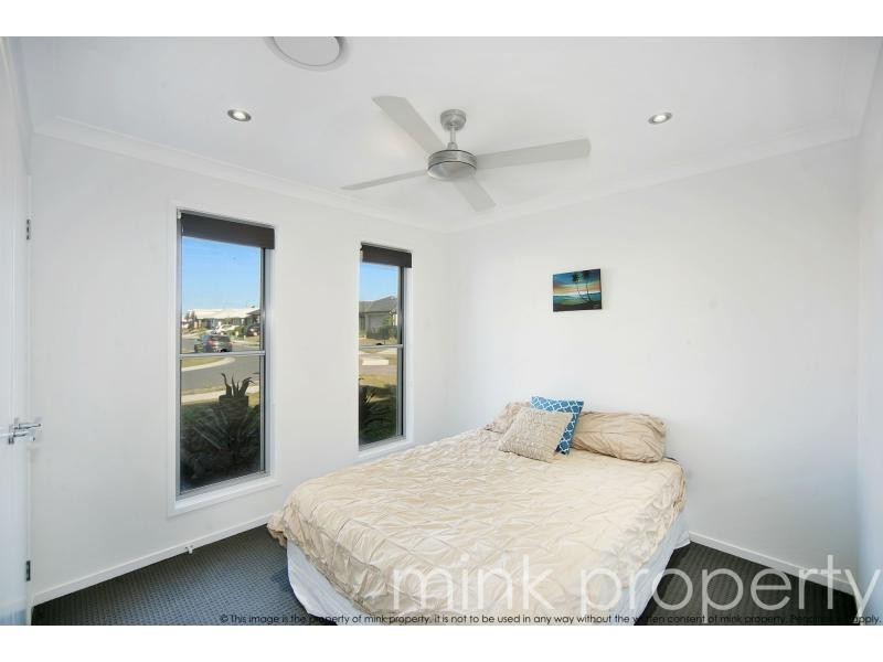 25 SWEETLIP Circuit, BRIGHTWATER, Mountain Creek QLD 4557