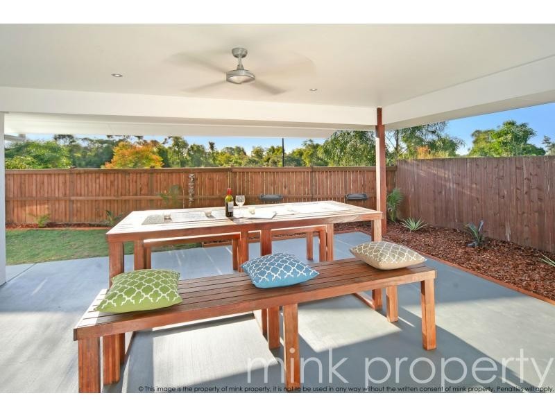 25 SWEETLIP Circuit, BRIGHTWATER, Mountain Creek QLD 4557