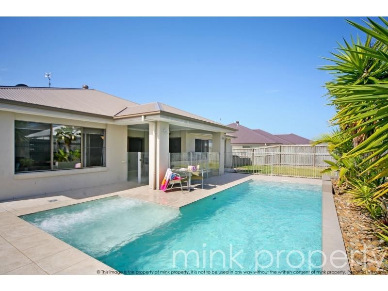 33 FROGMOUTH Circuit, BRIGHTWATER, Mountain Creek QLD 4557