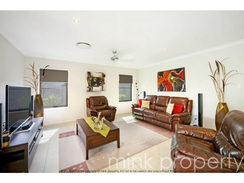 33 FROGMOUTH Circuit, BRIGHTWATER, Mountain Creek QLD 4557
