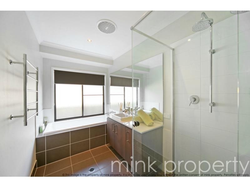 33 FROGMOUTH Circuit, BRIGHTWATER, Mountain Creek QLD 4557