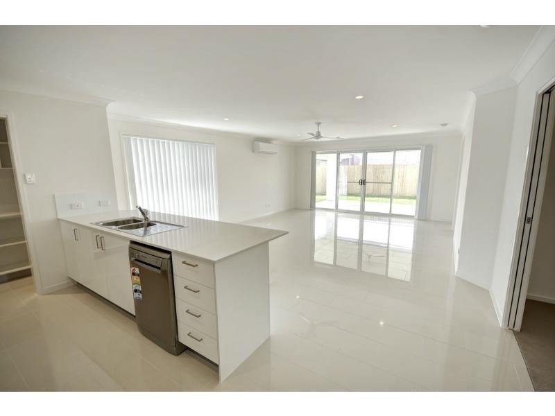 3 AUBURN Street, BELLS REACH, Caloundra West QLD 4551