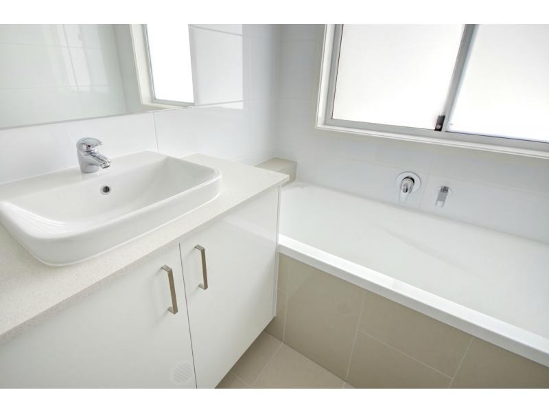 3 AUBURN Street, BELLS REACH, Caloundra West QLD 4551