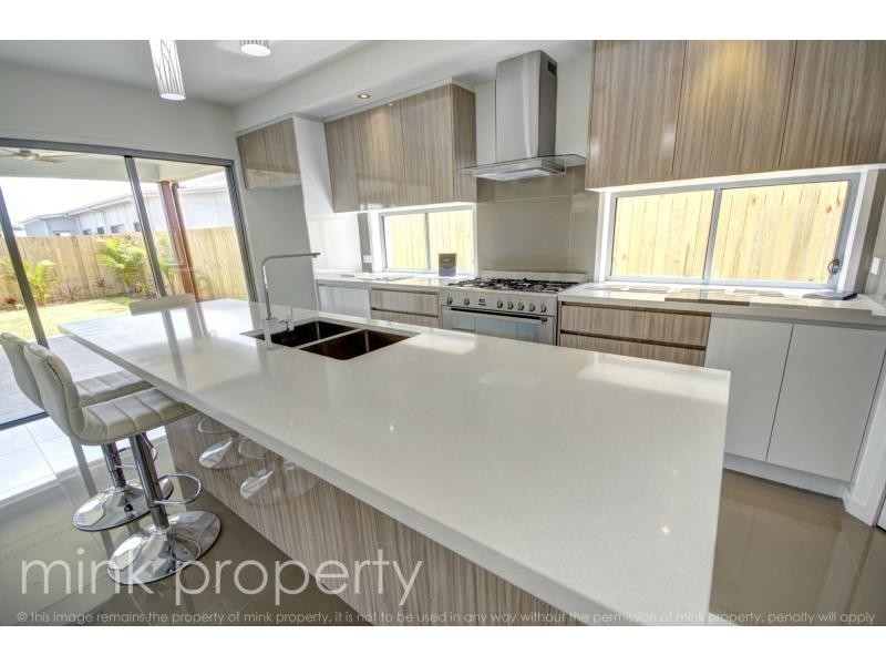 48 Brampton Crescent, BRIGHTWATER, Mountain Creek QLD 4557