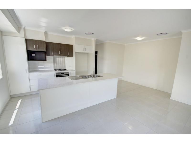 52 Brampton Crescent, BRIGHTWATER, Mountain Creek QLD 4557