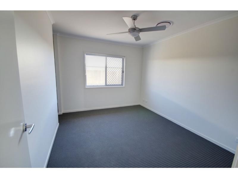 52 Brampton Crescent, BRIGHTWATER, Mountain Creek QLD 4557