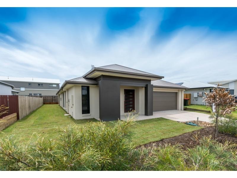 19 TARWHINE Place, BRIGHTWATER, Mountain Creek QLD 4557