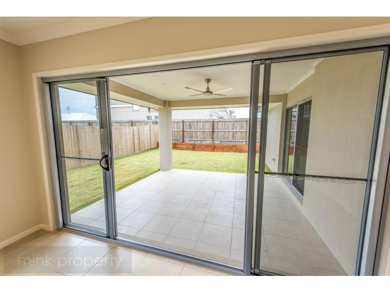 19 TARWHINE Place, BRIGHTWATER, Mountain Creek QLD 4557