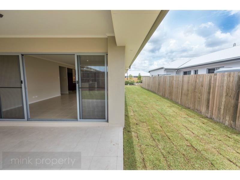 19 TARWHINE Place, BRIGHTWATER, Mountain Creek QLD 4557