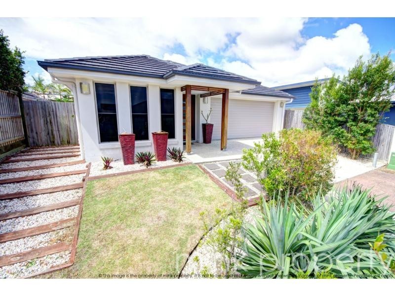 22 Skua Place, BRIGHTWATER, Mountain Creek QLD 4557