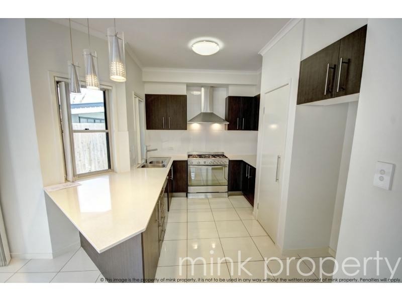 22 Skua Place, BRIGHTWATER, Mountain Creek QLD 4557