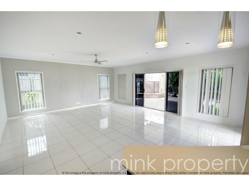 22 Skua Place, BRIGHTWATER, Mountain Creek QLD 4557