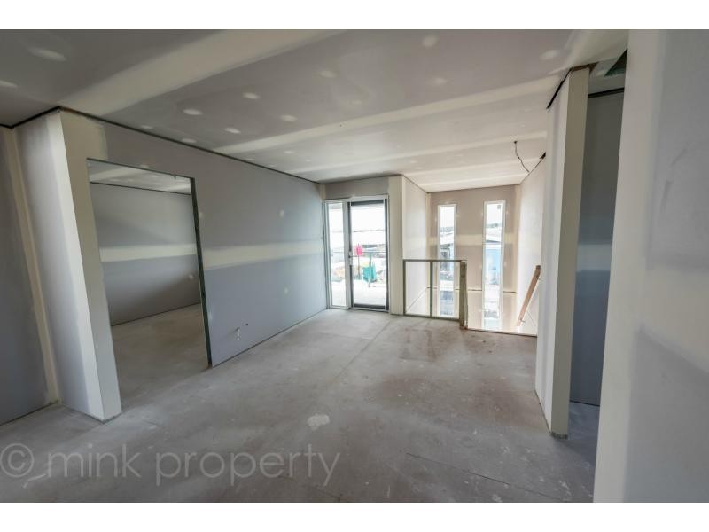 Duplex 2/23 Coral Crescent, Bells Reach, Caloundra West QLD 4551