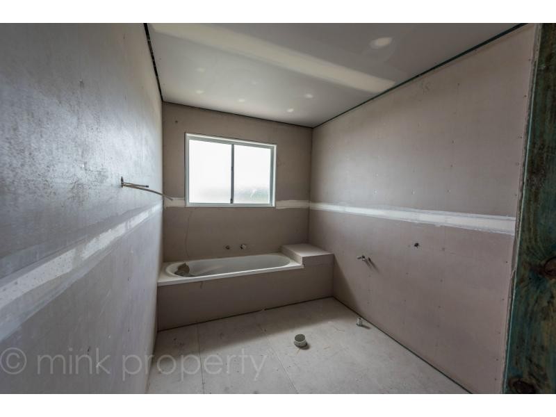 Duplex 2/23 Coral Crescent, Bells Reach, Caloundra West QLD 4551