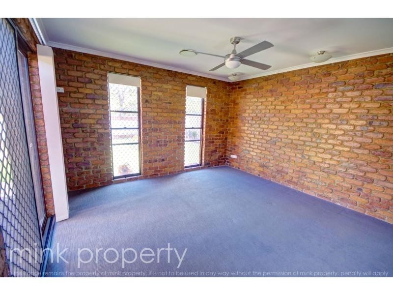 42 Karawatha Drive, Mountain Creek QLD 4557