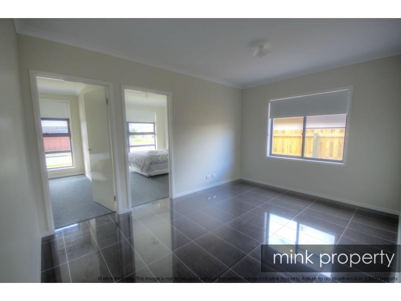 25 Amberjack Street, BRIGHTWATER, Mountain Creek QLD 4557