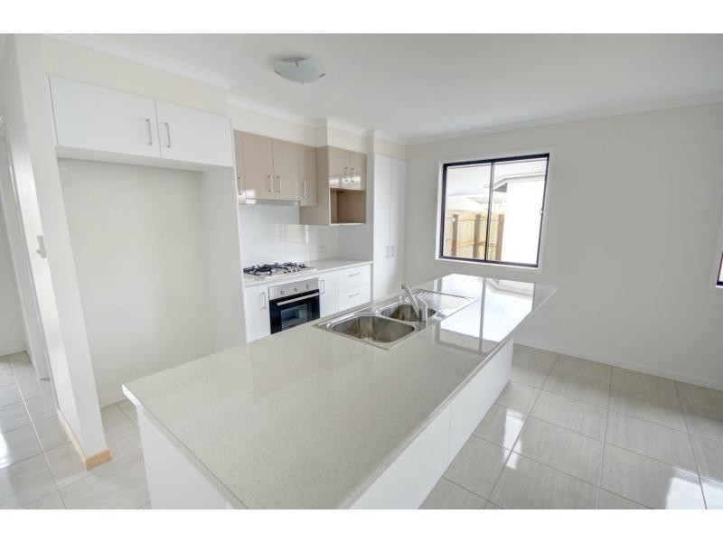 57 Brampton Crescent, BRIGHTWATER, Mountain Creek QLD 4557